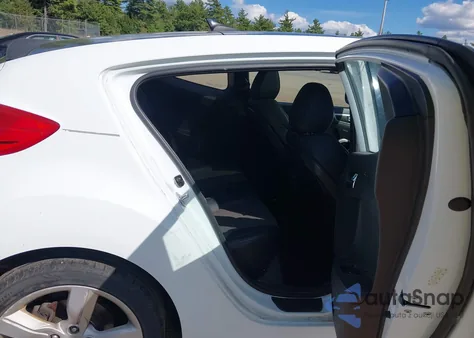 2014 Hyundai Veloster Base W/Black from USA, damaged, VIN KMHTC6ADXEU199093